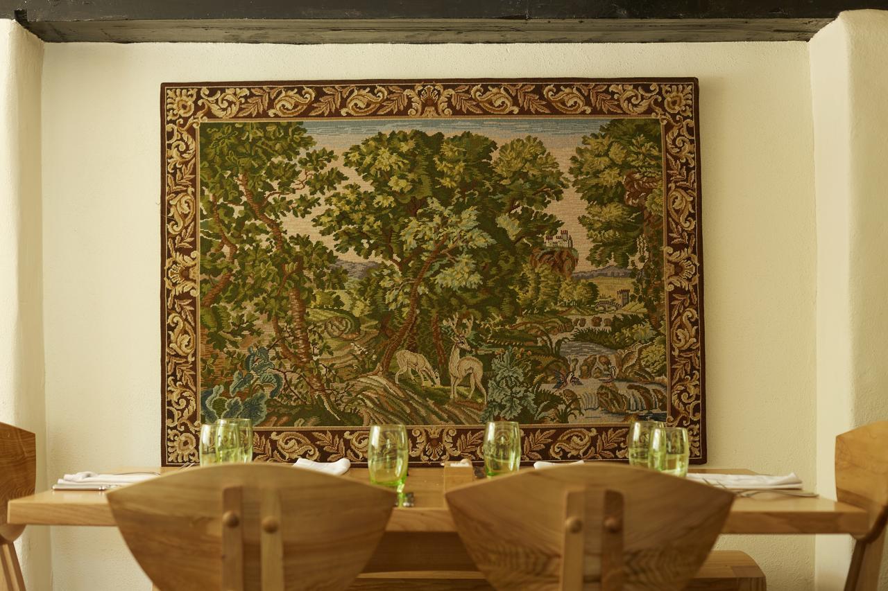 ホテル The Royal Oak Ansty  エクステリア 写真